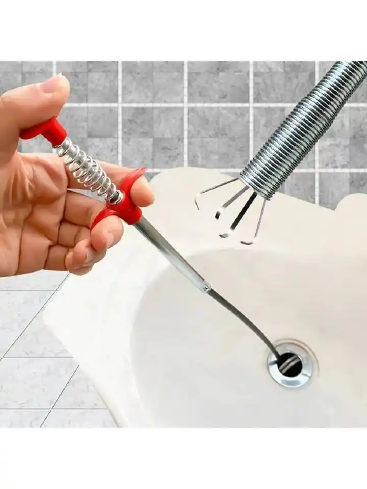 Multifunctional cleaning claw