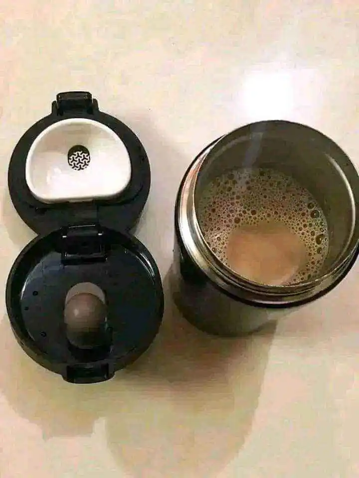 Vaccum insulation cup